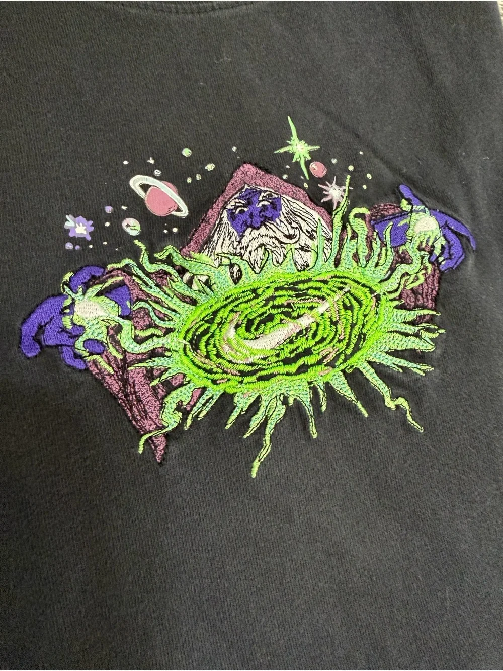 Nike Boys Graphic T-Shirt Large Sportswear Interstellar Magic Wizard Embroidered